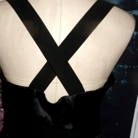 KITTY KAT Size 14 black figure-hugging midi dress - Picture 14 of 15